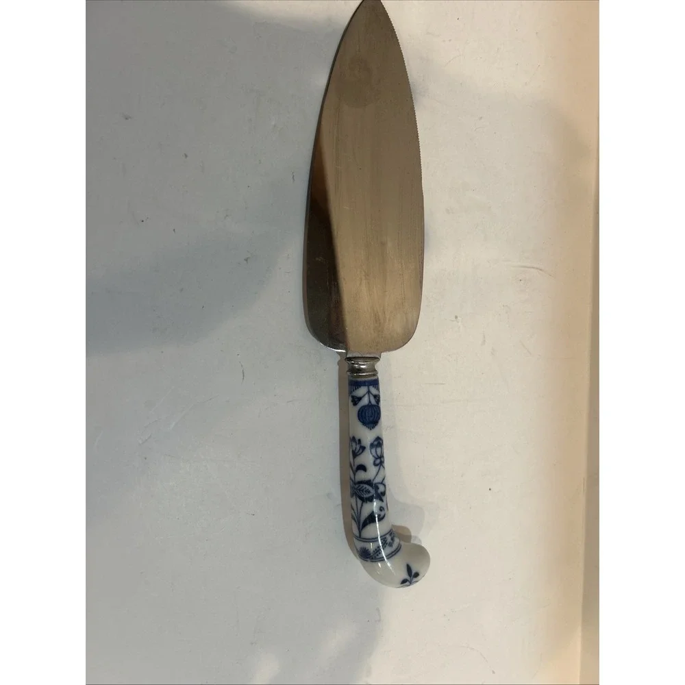 Nostalgic cake server from‎ House of Prill - Vintage